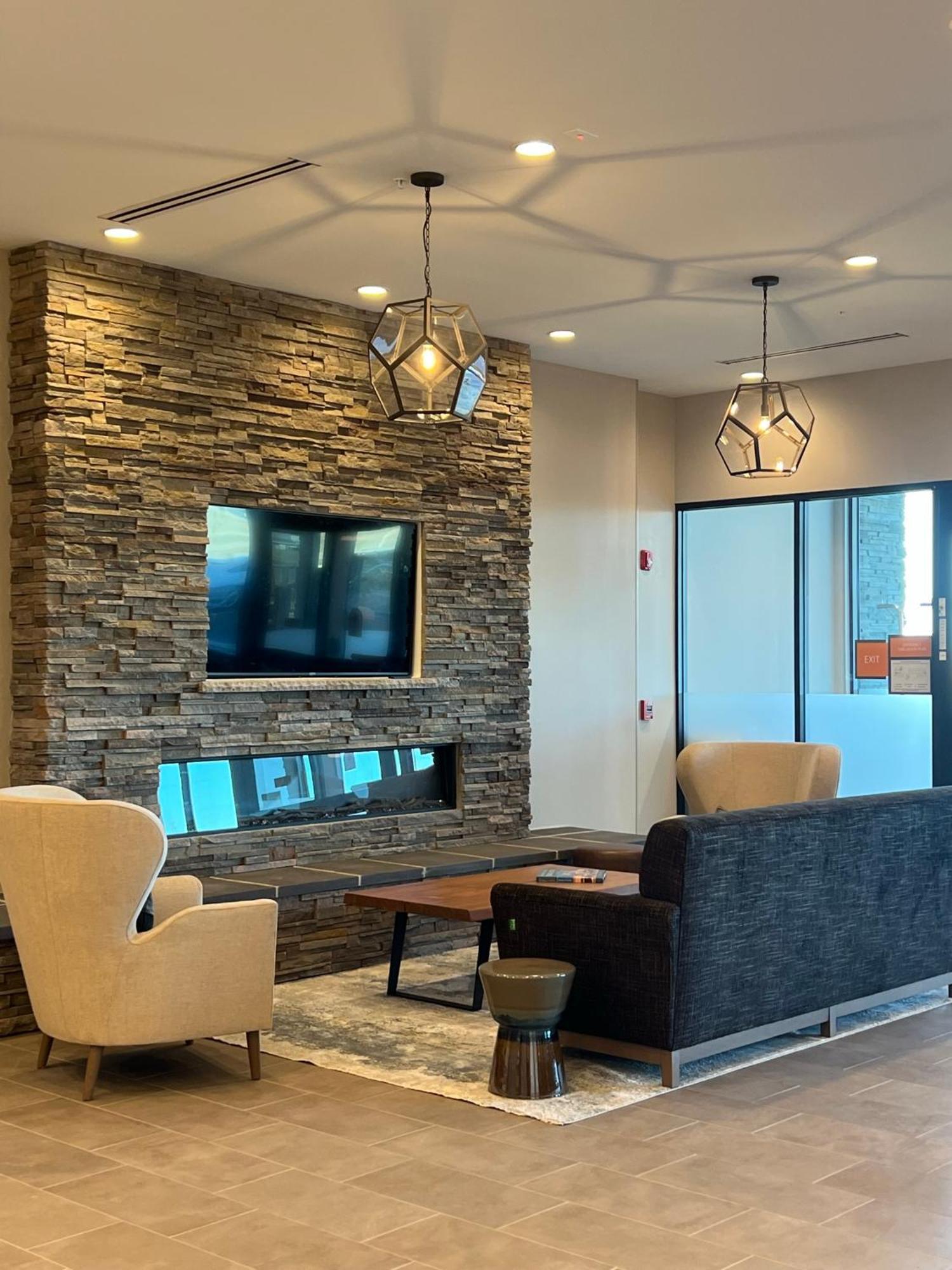 La Quinta Inn And Suites By Wyndham リンカーン エクステリア 写真