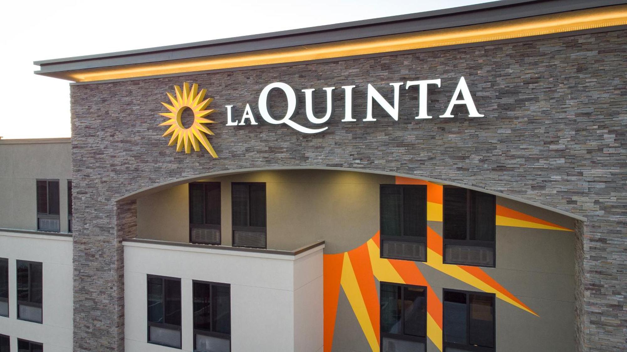 La Quinta Inn And Suites By Wyndham リンカーン エクステリア 写真