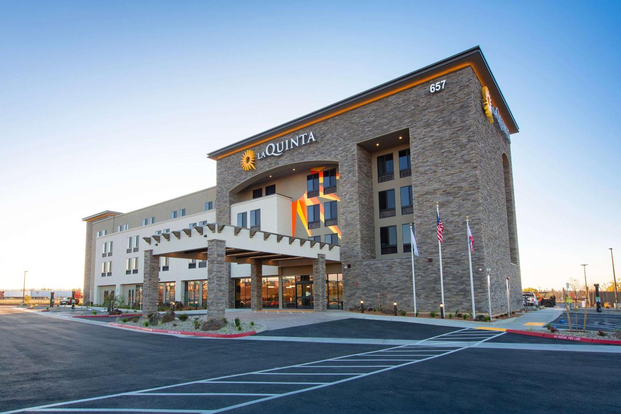 La Quinta Inn And Suites By Wyndham リンカーン エクステリア 写真