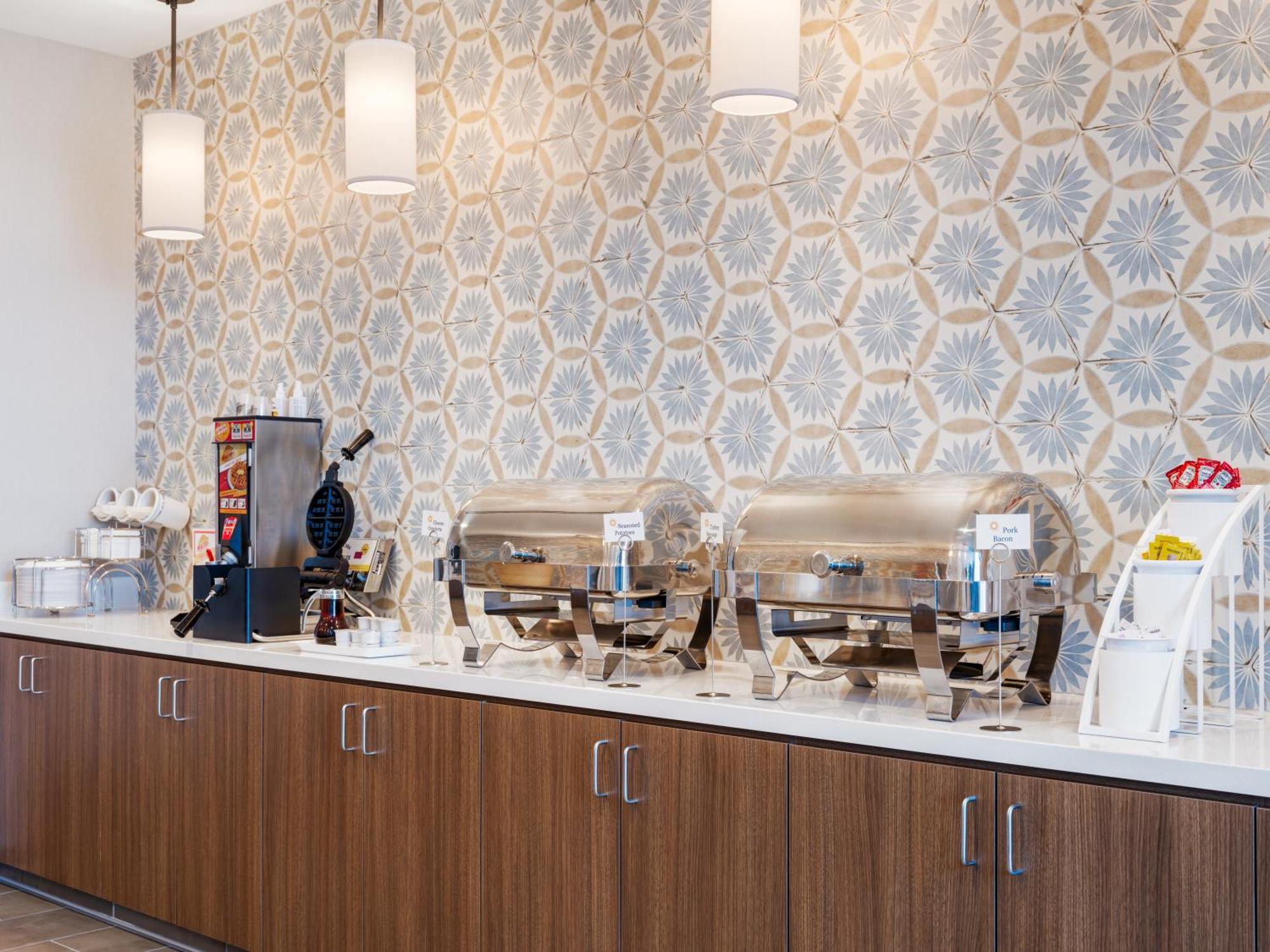 La Quinta Inn And Suites By Wyndham リンカーン エクステリア 写真